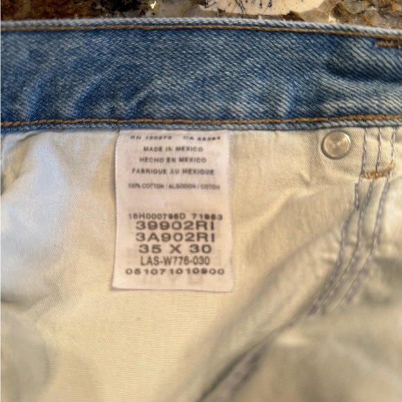 Men’s wrangler rugged wear jeans 35 x 30 Classic fit - Picture 6 of 8